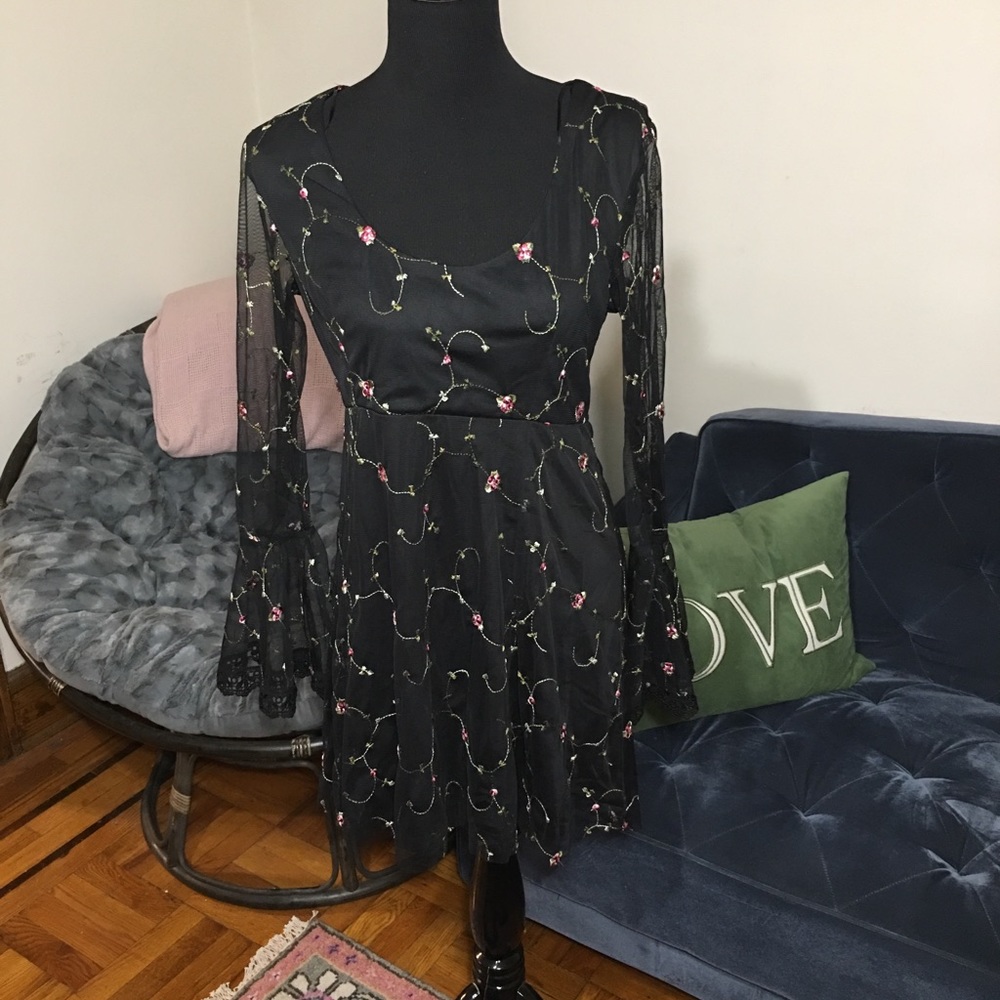 Kiss the sky dress large